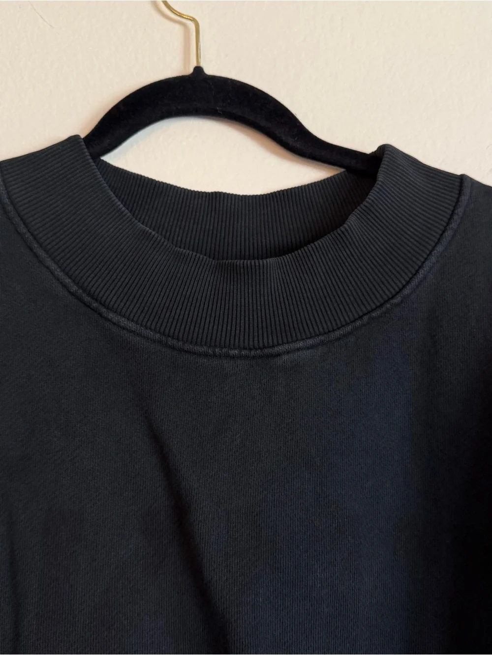 Mikuta The Dark Sweater Classic Black Crewneck Oversized Relaxed Sweater